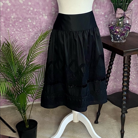 NYGARD embellished cocktail skirt, ribbons sequins - Picture 5 of 14